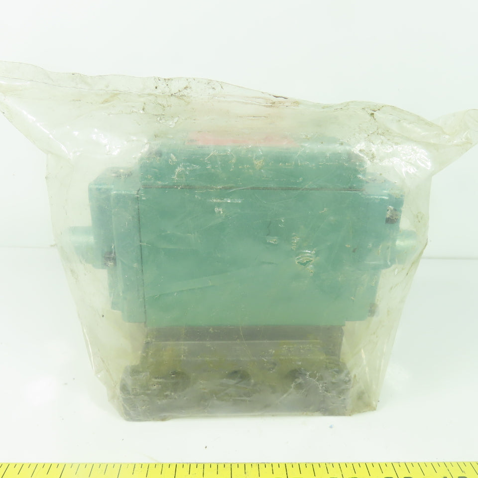 Numatics 33DFR443O000000 Pneumatic Solenoid Valve 150PSIG W/ Manifold base