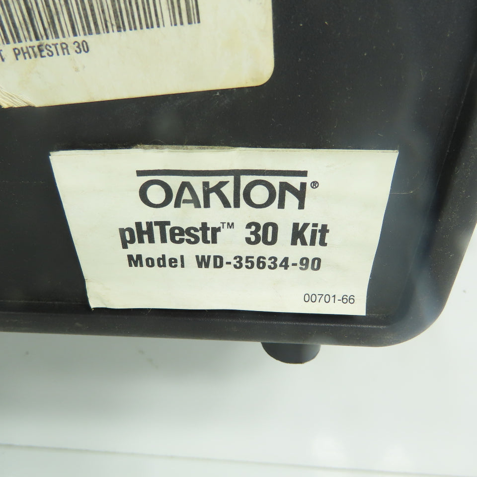 Oakton WD-35634-90 Waterproof pHTestr 30 Tester Kit