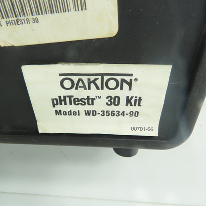 Oakton WD-35634-90 Waterproof pHTestr 30 Tester Kit