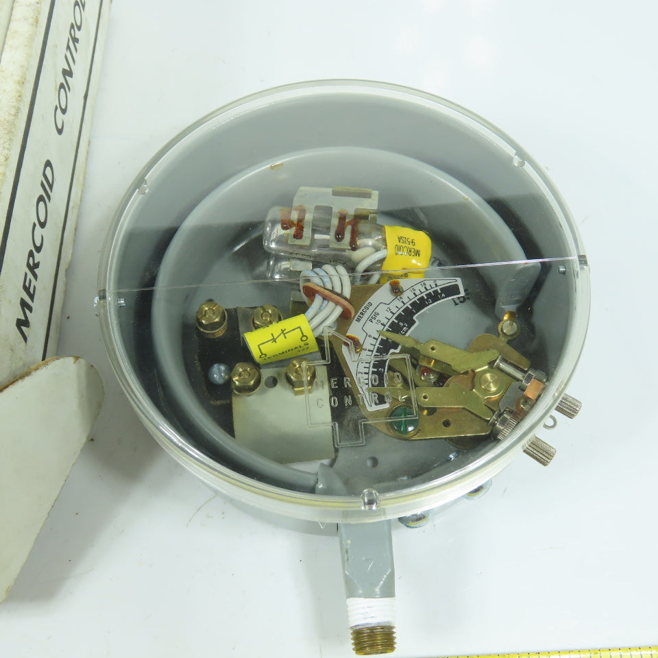 Mercoid Control DA-31-127-3A 120/240V Pressure Switch 1/8-20 PSIG