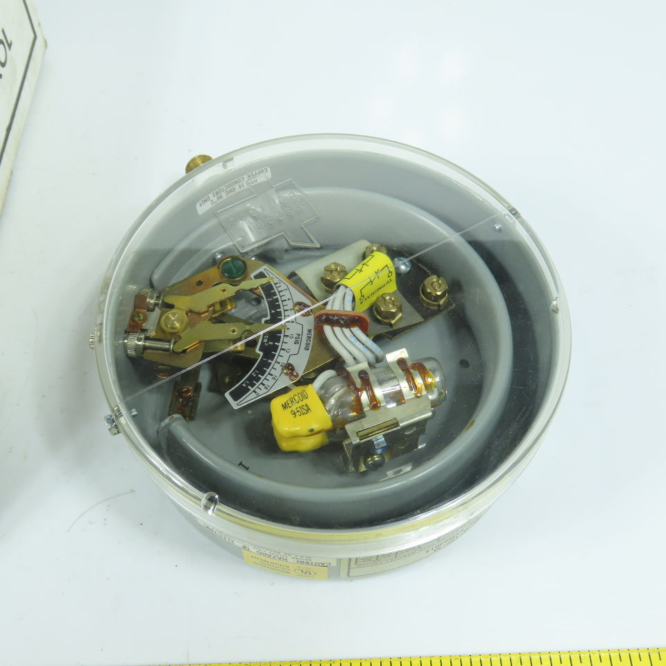 Mercoid Control DA-31-127-3A 120/240V Pressure Switch 1/8-20 PSIG