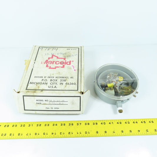 Mercoid Control DA-31-127-3A 120/240V Pressure Switch 1/8-20 PSIG