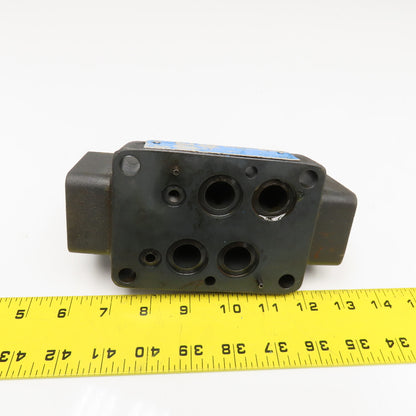 Vickers DG4V-3S-2A-M-U-H6-60 Hydraulic Directional Control Valve