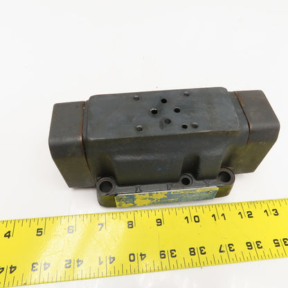 Vickers DG4V-3S-2A-M-U-H6-60 Hydraulic Directional Control Valve