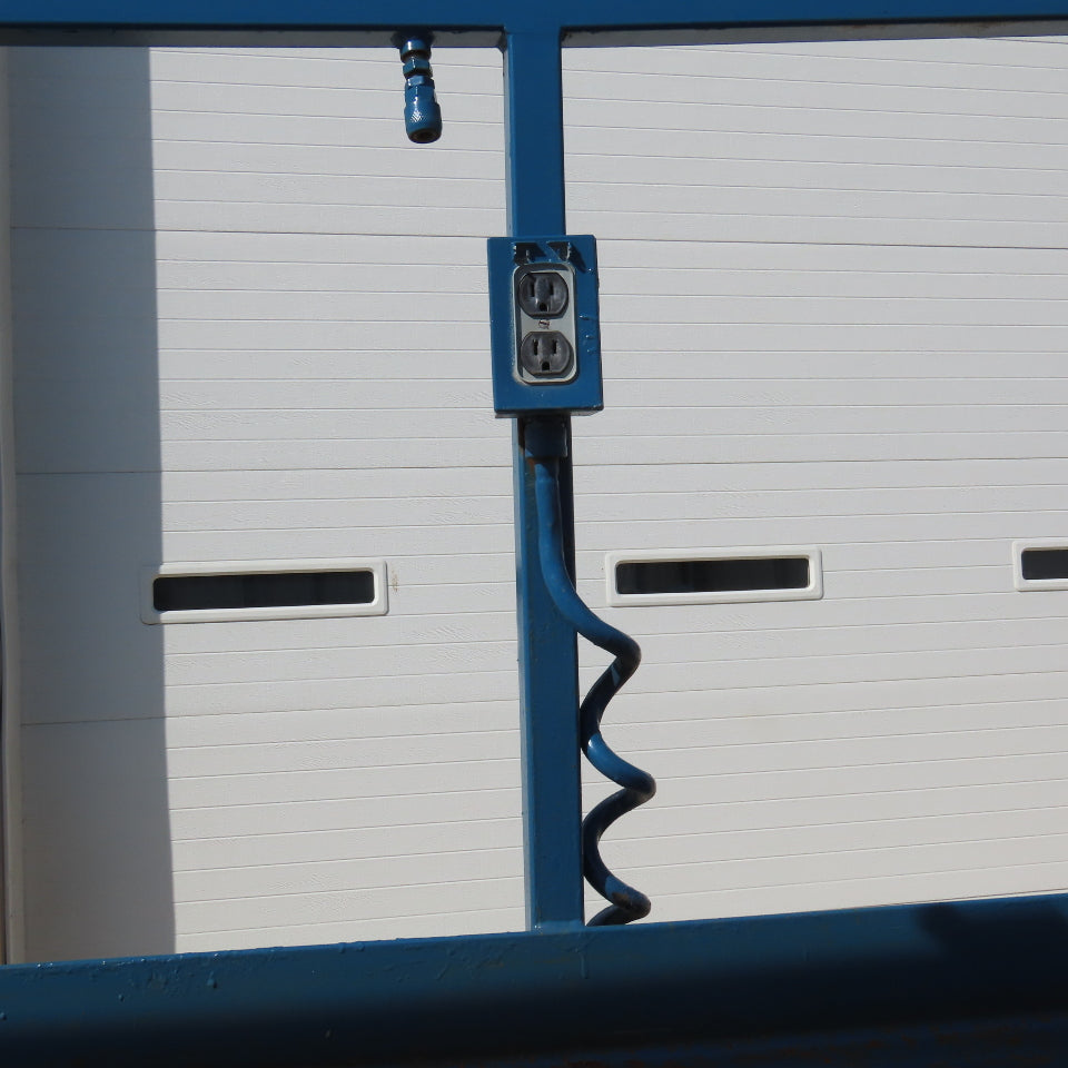 27" x 14' Rolling Powered Scaffold Lift 115V 48"-75" Working Height