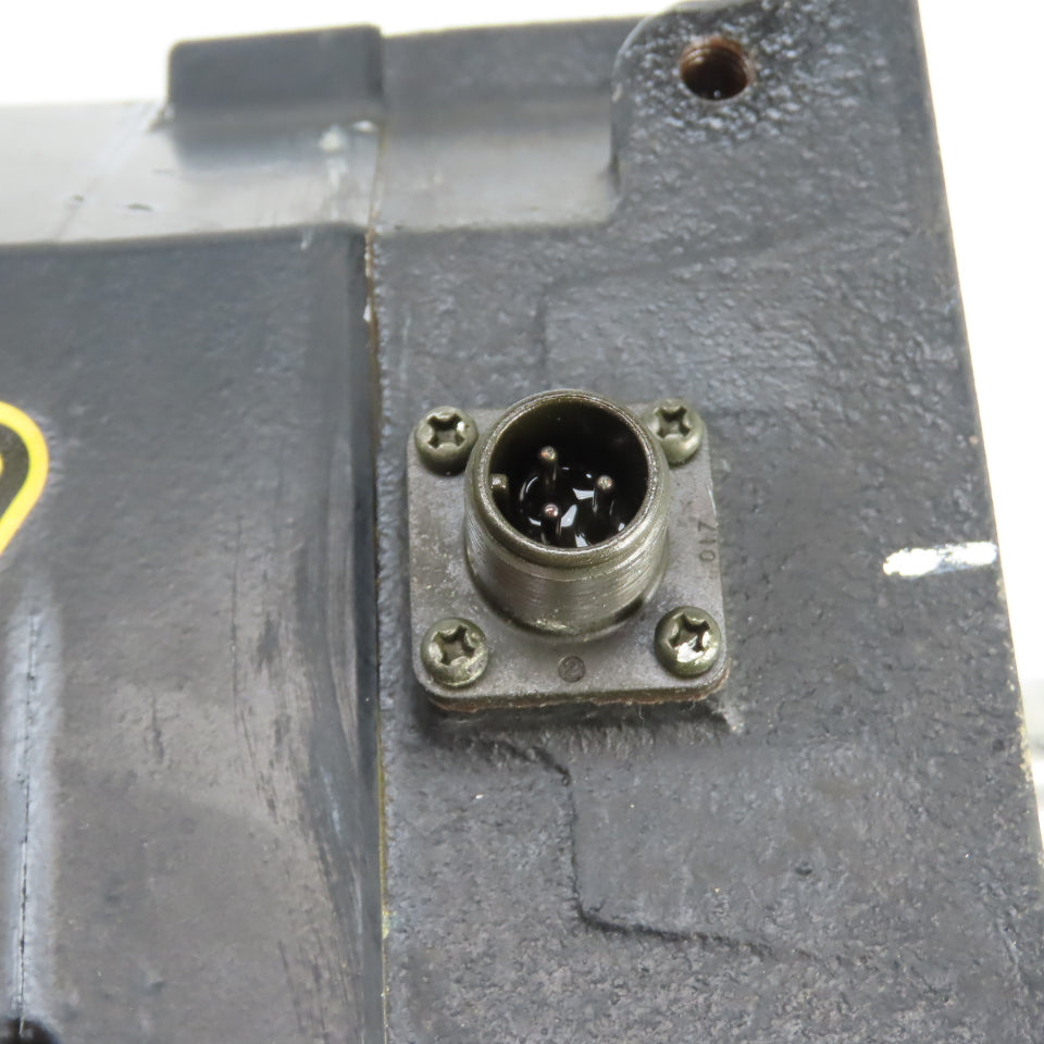Fanuc A06B-0267-B605 aM30/3000i 4.3kW AC Servo Motor 2000RPM 179V W/ Encoder