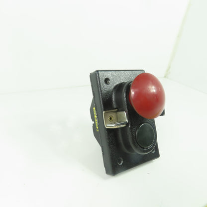 Rees 04932-132 Start Stop Push Button Switch Station 600VAC 250VDC
