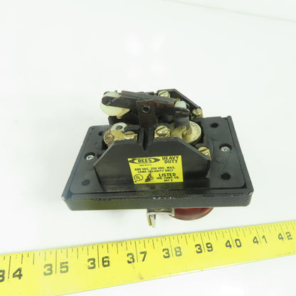 Rees 04932-132 Start Stop Push Button Switch Station 600VAC 250VDC