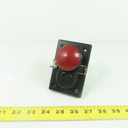 Rees 04932-132 Start Stop Push Button Switch Station 600VAC 250VDC