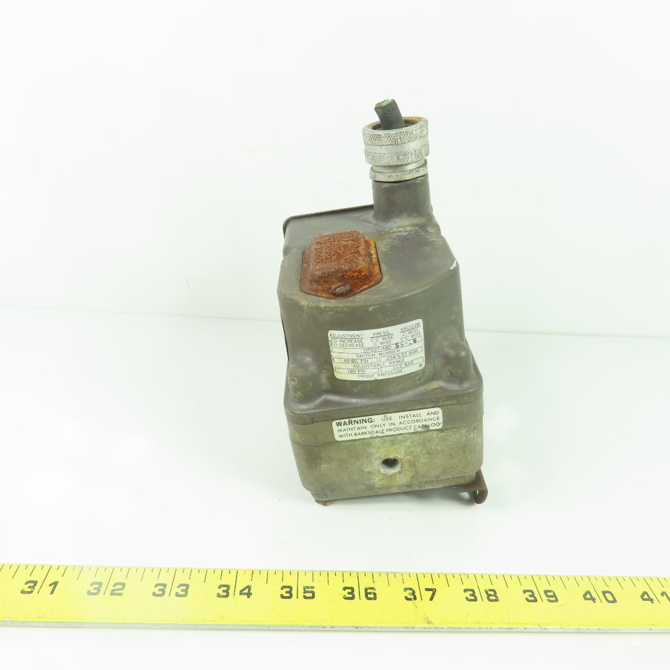 Barksdale DPD2T-A80SS- Differential Pressure Switch 160PSI 1/8" NPT