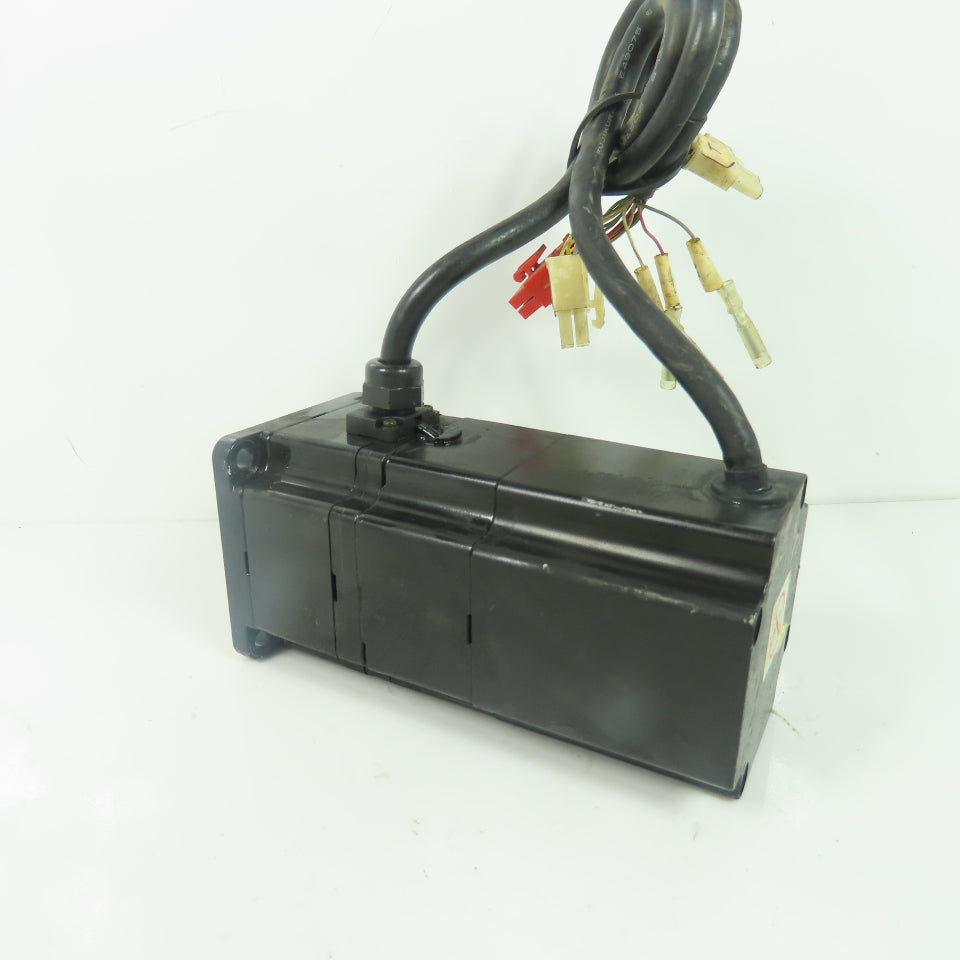 YASKAWA SGMP-01AWYR12 0.318Nm AC Servo Motor 200V 100W 0.89A 3000RPM