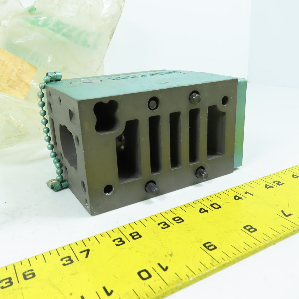 Numatics 33SAD441A 33SAD400A Pneumatic Solenoid Control Valve 115V 150PSIG New