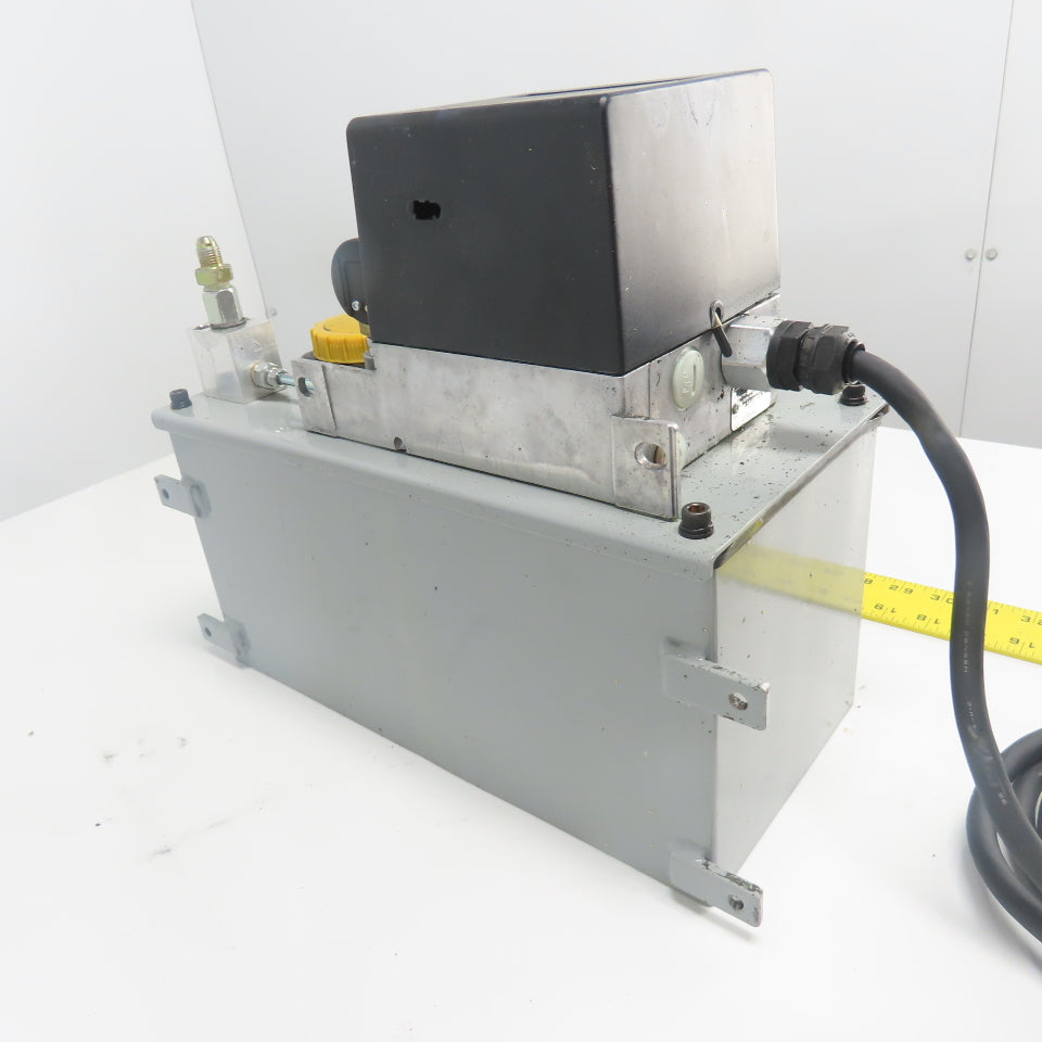SKF MKU11-KW2-J010 9.5L Lubricator Oil Pump 200V 50/60Hz