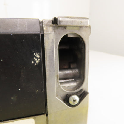 Siemens SQM50.461R1G3R Damper Motor 120VAC 25 Sec 140 In-Lb 10mm Shaft