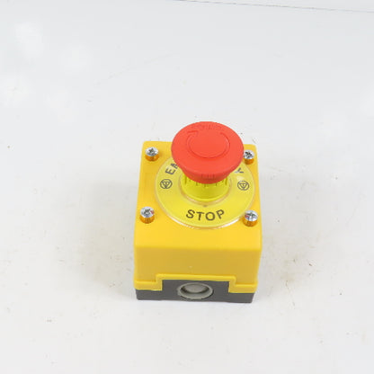 Schneider 600V Push Twist-Release Emergency Stop Button Switch W/ Enclosure