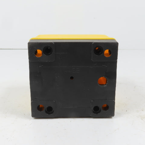 Schneider 600V Push Twist-Release Emergency Stop Button Switch W/ Enclosure