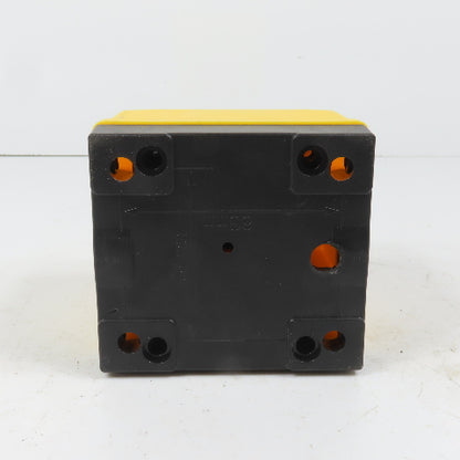 Schneider 600V Push Twist-Release Emergency Stop Button Switch W/ Enclosure