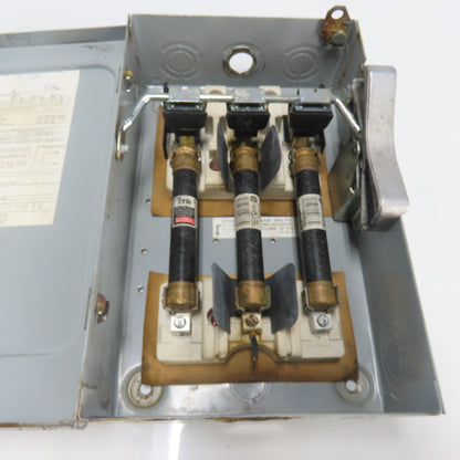 Siemens F351 Ser A 30A 600V 3P Fusible Safety Disconnect Switch 15Hp