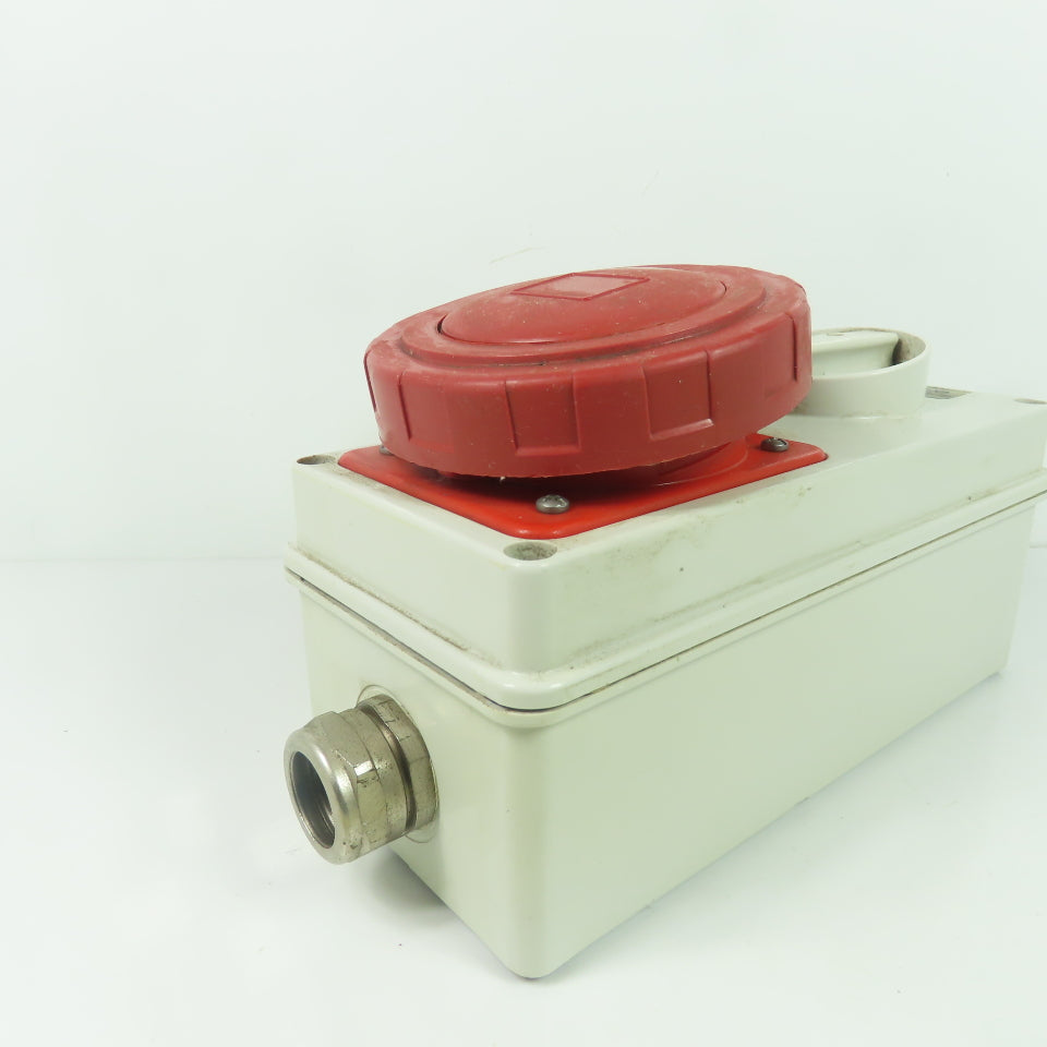 Gewiss GW 66 320 3-Pole Interlocked Socket Outlet 200-415V IP55