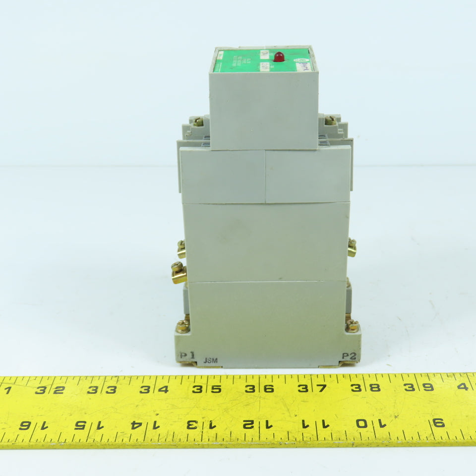 Allen Bradley 700-RTC44Y020U1 SerA Fixed Time Delay Solid State Timer 2-Min 120V