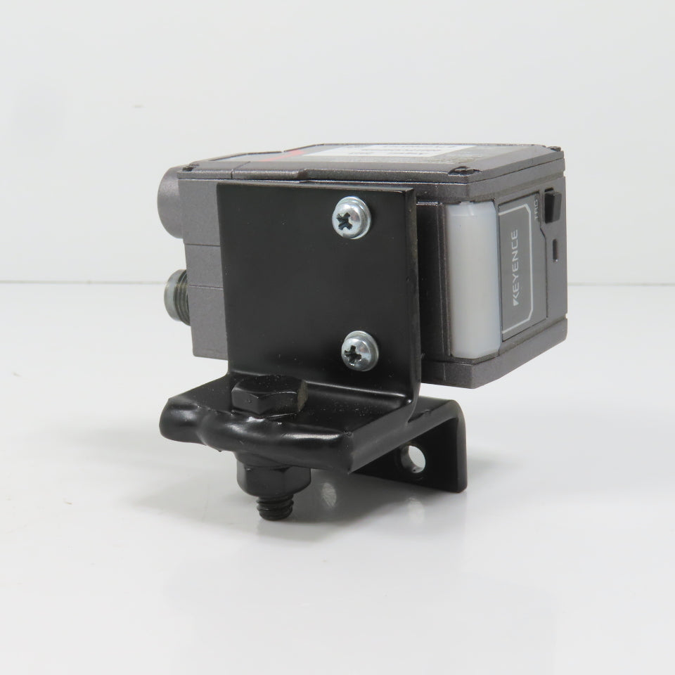 Keyence SR-X100 Autofocus Code Reader W/ Mount (Clean)