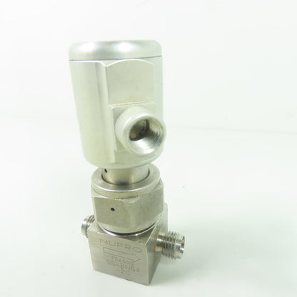 Nupro SS-BNS4-2C High Purity Bellows Sealed Stainless Steel Valve 1/4"
