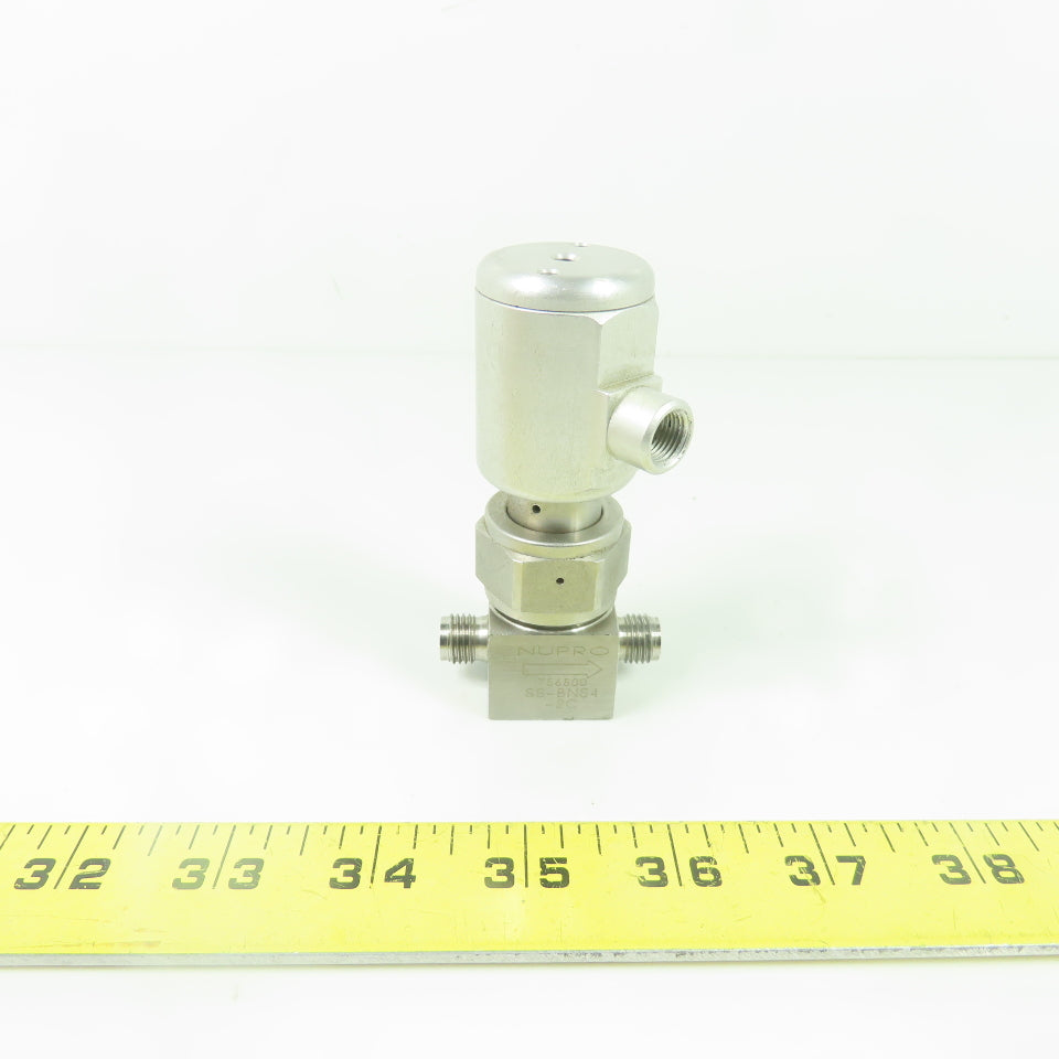 Nupro SS-BNS4-2C High Purity Bellows Sealed Stainless Steel Valve 1/4"