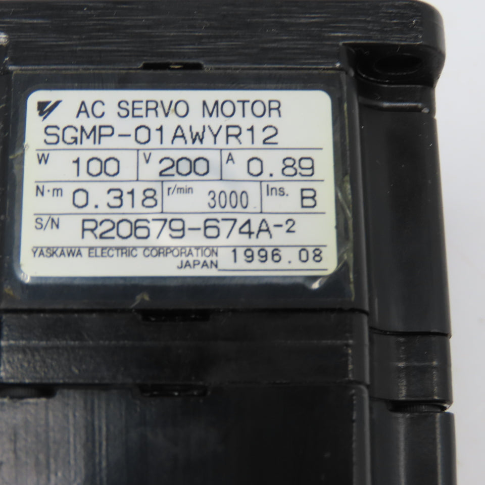 Yaskawa SGMP-01AWYR12 100W 200V 3000RPM AC Servo Motor