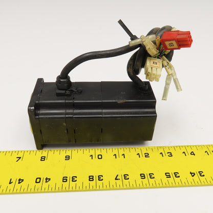 Yaskawa SGMP-01AWYR12 100W 200V 3000RPM AC Servo Motor