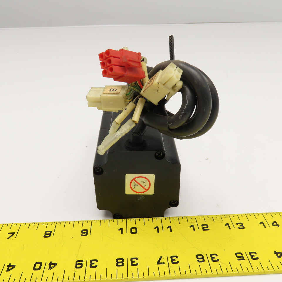 Yaskawa SGMP-01AWYR12 100W 200V 3000RPM AC Servo Motor