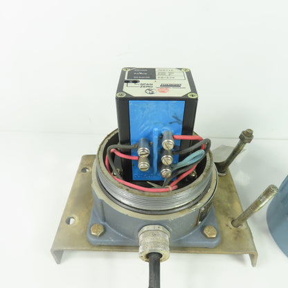 Foxboro E94-015S Temperature Transmitter 30VDC 4-20mA PR-239 200-600°F Range