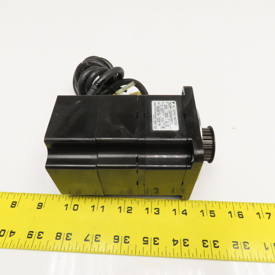 Yaskawa SGMP-02AWYR11 200W 200V 3000RPM AC Servo Motor