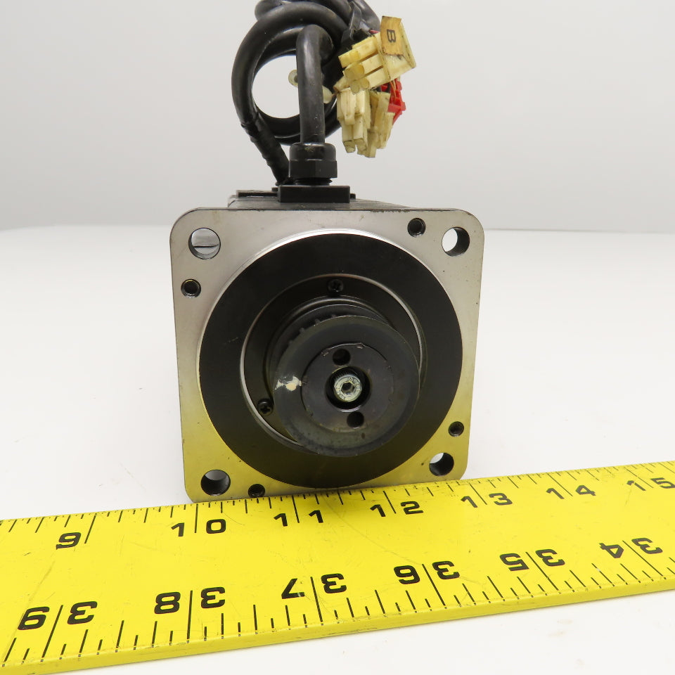 Yaskawa SGMP-02AWYR11 200W 200V 3000RPM AC Servo Motor