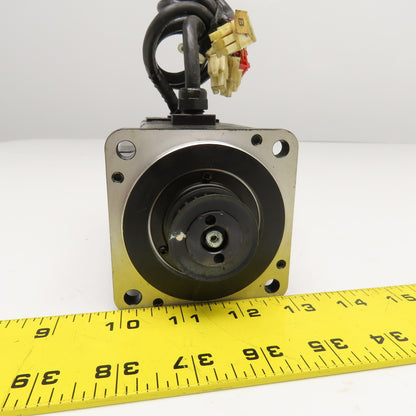 Yaskawa SGMP-02AWYR11 200W 200V 3000RPM AC Servo Motor