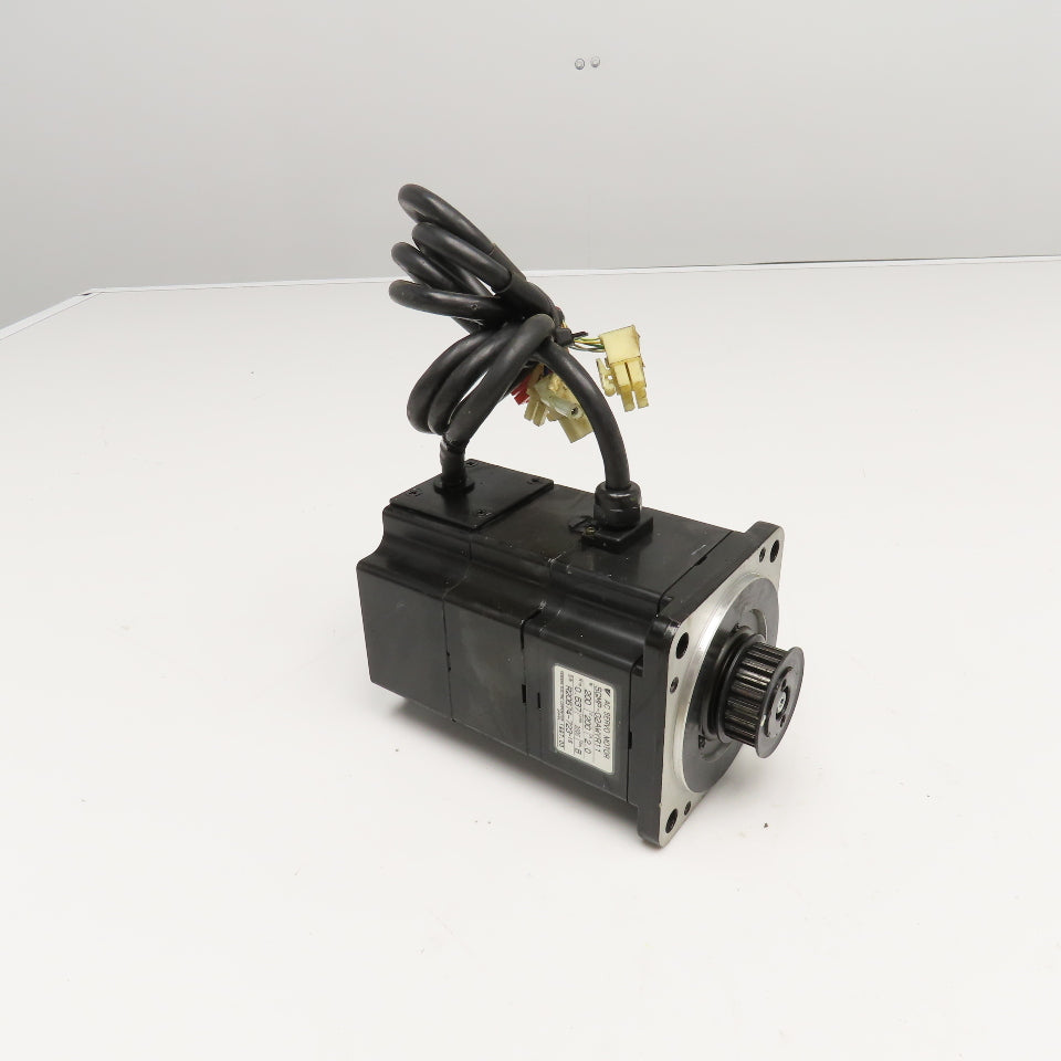 Yaskawa SGMP-02AWYR11 200W 200V 3000RPM AC Servo Motor