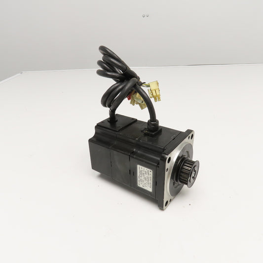 Yaskawa SGMP-02AWYR11 200W 200V 3000RPM AC Servo Motor