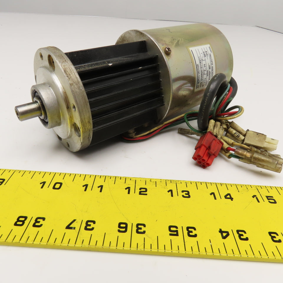 Yaskawa USAREM-01YRW11 110W 0.35Nm 3000RPM AC Servo Motor
