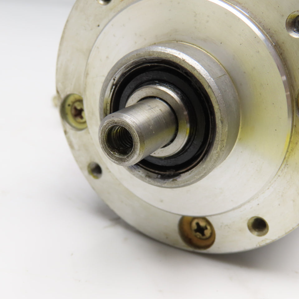 Yaskawa USAREM-01YRW11 110W 0.35Nm 3000RPM AC Servo Motor
