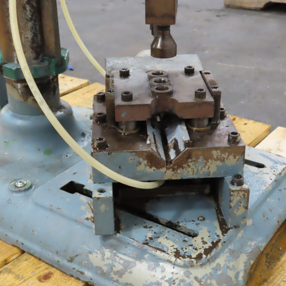 Delta 14.000 14" Bench Top Model Drill Press 120/230V 1PH W/ 500 Multi-Drill