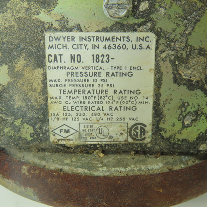 Dwyer 1823-10-2-S Differential Pressure Switch 2-10" WC 10PSI Max