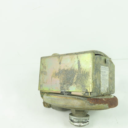 Dwyer 1823-10-2-S Differential Pressure Switch 2-10" WC 10PSI Max