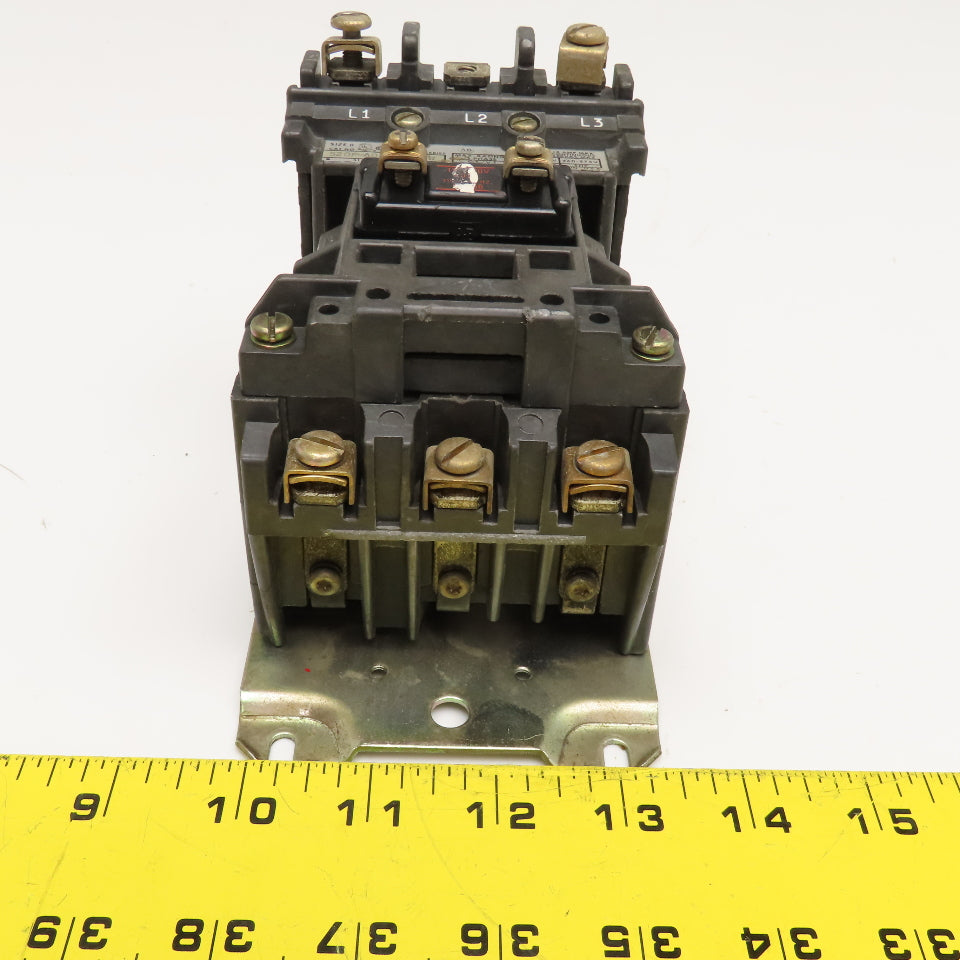 Allen Bradley 520F-AOD Size 0 Contactor Starter 600VAC 5Hp 120V Coil