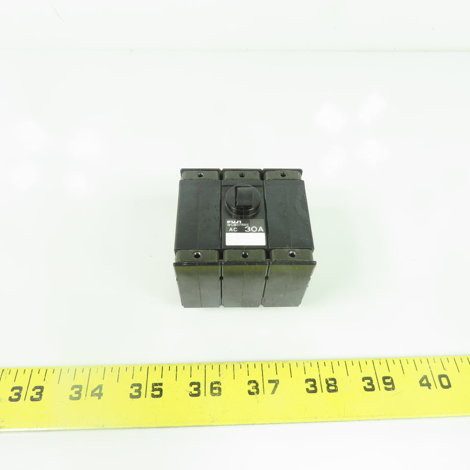 Fuji CP33EM/30W 30A Circuit Breaker Protector 250VAC