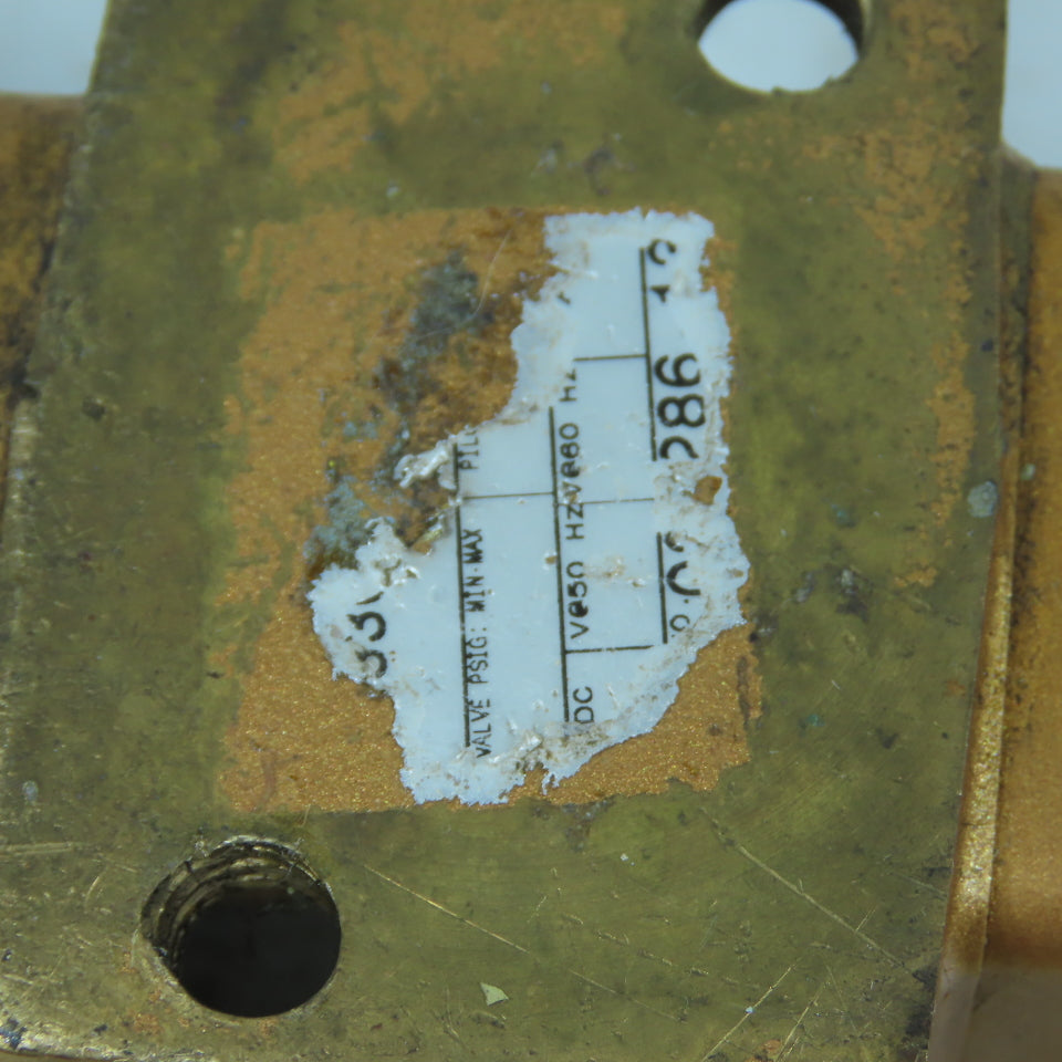 Versa Pneumatic Foot Control Valve 1/2" (Model Unknown)