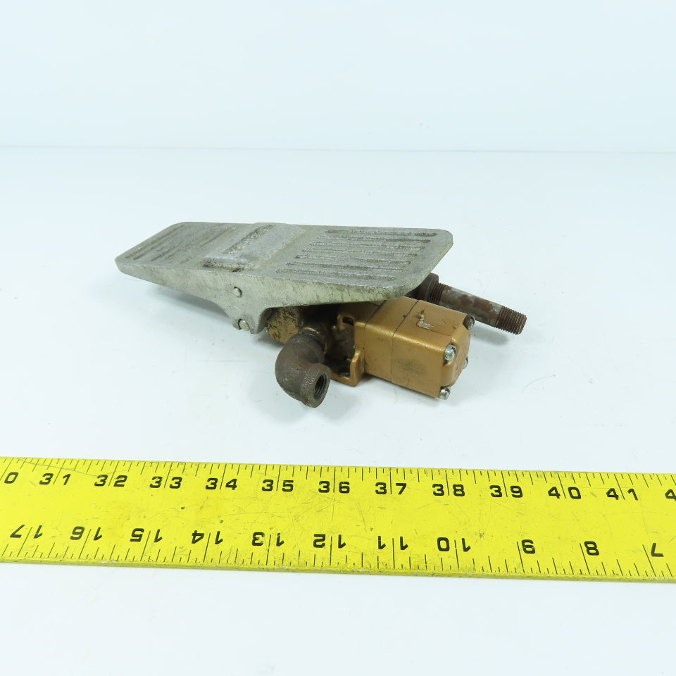 Versa Pneumatic Foot Control Valve 1/2" (Model Unknown)