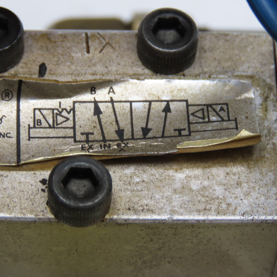 Versa Valve KGG-4232-CLL48-3RC-243-110V50-120V60 Double Solenoid Air Valve