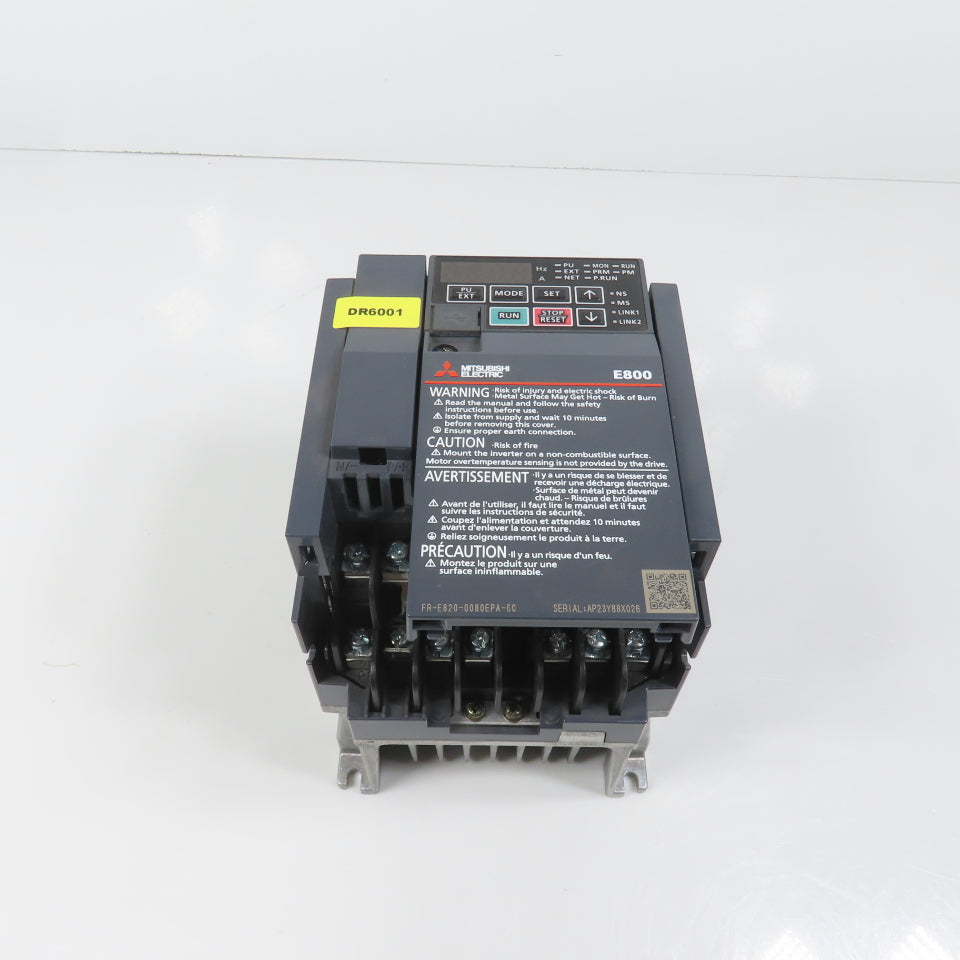 Mitsubishi FR-E820S-0050EPA-60 Inverter Drive 1PH 240V Input 3PH 200-240V Out