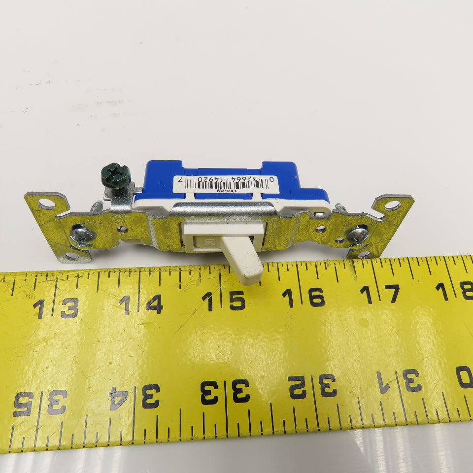 Cooper 1301-7W White Grounding Single Pole Switch 15A 125V Bulk Lot Of 110
