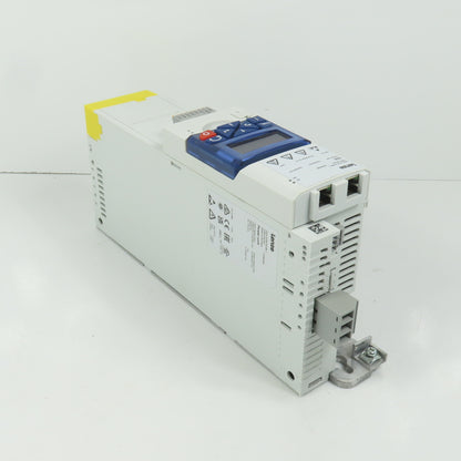Lenze I5DAE215D10V00000S Power Unit + I5CA5G02000VA1000 & Keypad I5MADK0000000S