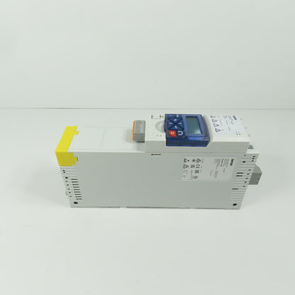 Lenze I5DAE215D10V00000S Power Unit + I5CA5G02000VA1000 & Keypad I5MADK0000000S